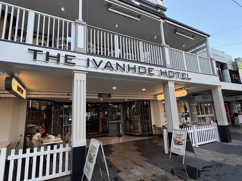 Ivanhoe Hotel Manly 5